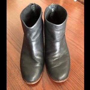 Tom’s Leila booties